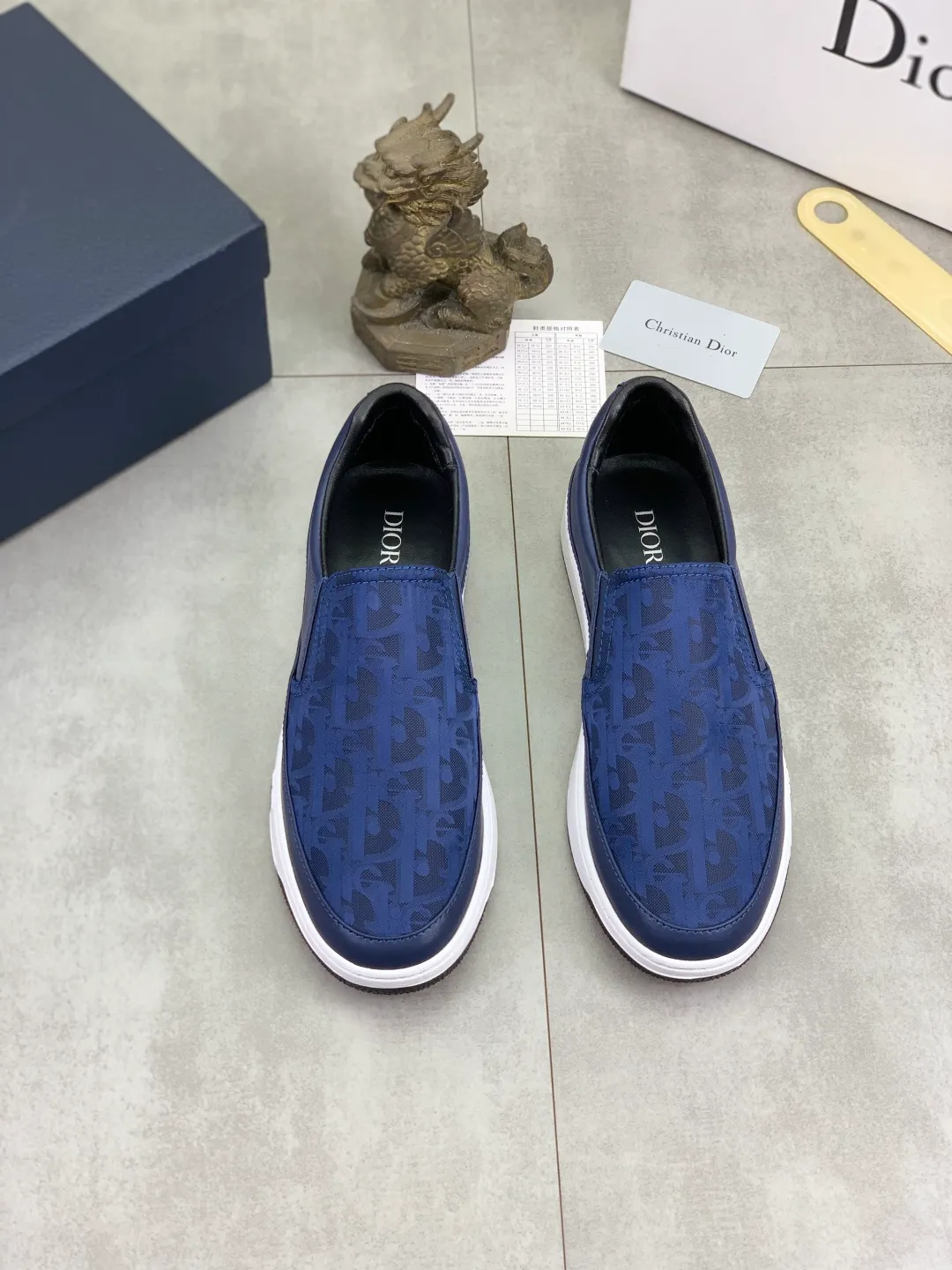 Men's Men's Shoes💰P400💰[New Style]🆘[Dior] 2025 Dior Original Lace-up Low-top Men's Shoes Classic casual shoes 🔥This model is the official flagship model with high quality and made by famous original designers. It is made of high-quality cowhide with original materials➕Comfortable and breathable mesh lining➕Pigskin insole. The perfect last shape and generous and fashionable design have attracted many consumers. Suitable for drivers to drive🚗. What you want is the highest quality in the market. Color: 4️⃣Color code number: 38--44 (45 customized)